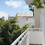 La Estrella 4 *